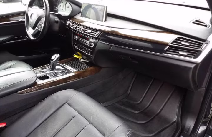 
								2018 BMW X5 full									