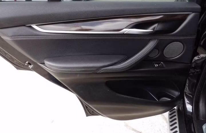 
								2018 BMW X5 full									