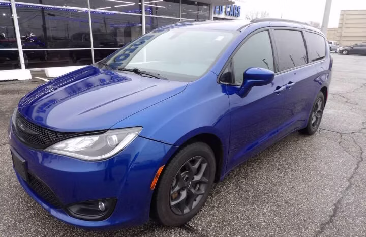 
								2018 Chrysler Pacifica full									