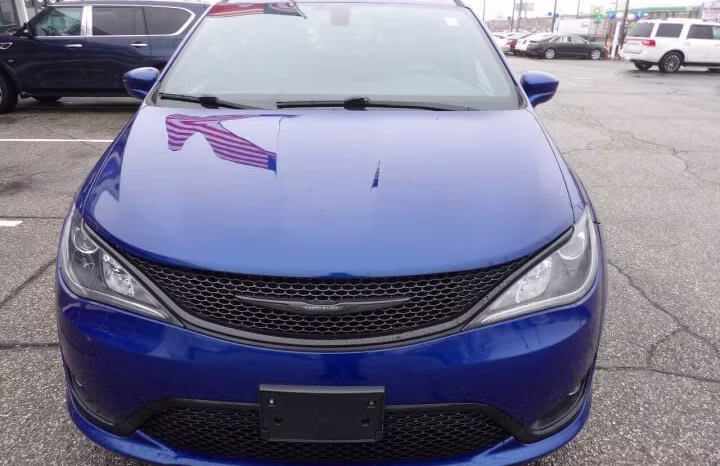 
								2018 Chrysler Pacifica full									