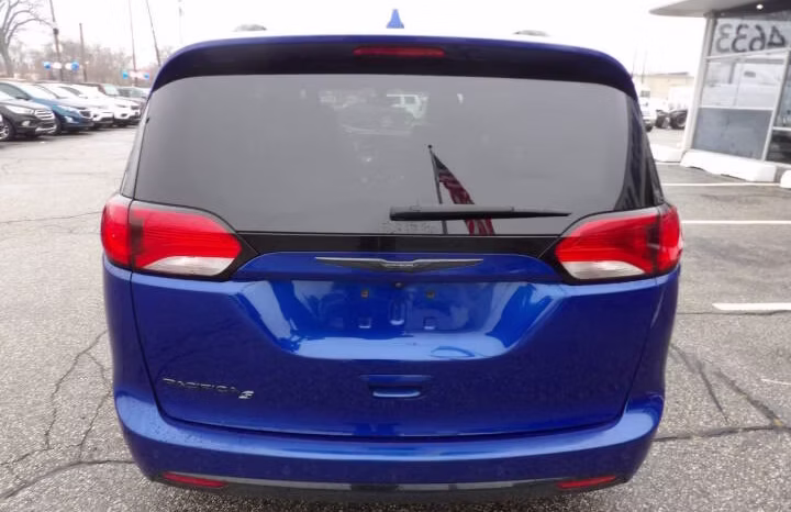 
								2018 Chrysler Pacifica full									