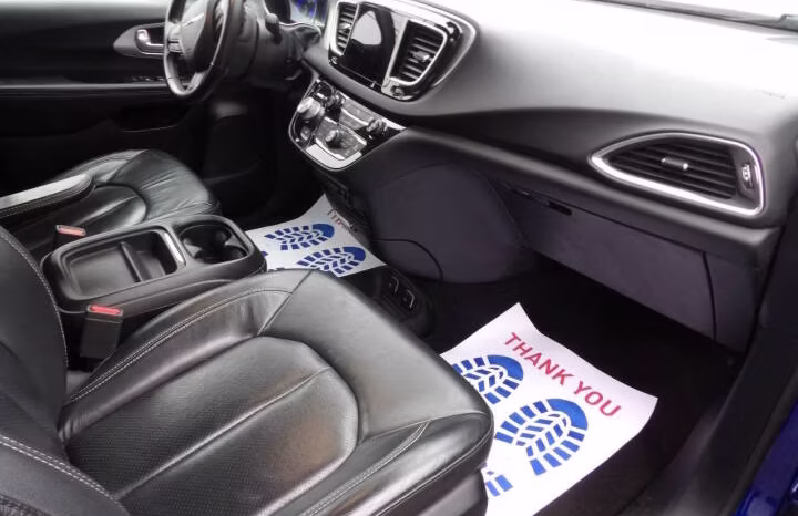 
								2018 Chrysler Pacifica full									