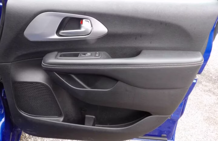 
								2018 Chrysler Pacifica full									