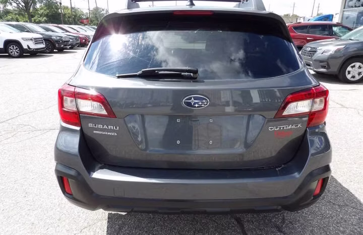
								2018 Subaru Outback full									