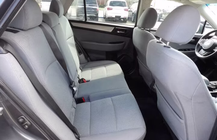 
								2018 Subaru Outback full									