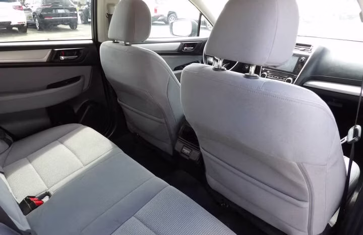 
								2018 Subaru Outback full									