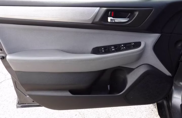 
								2018 Subaru Outback full									