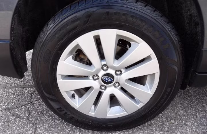 
								2018 Subaru Outback full									