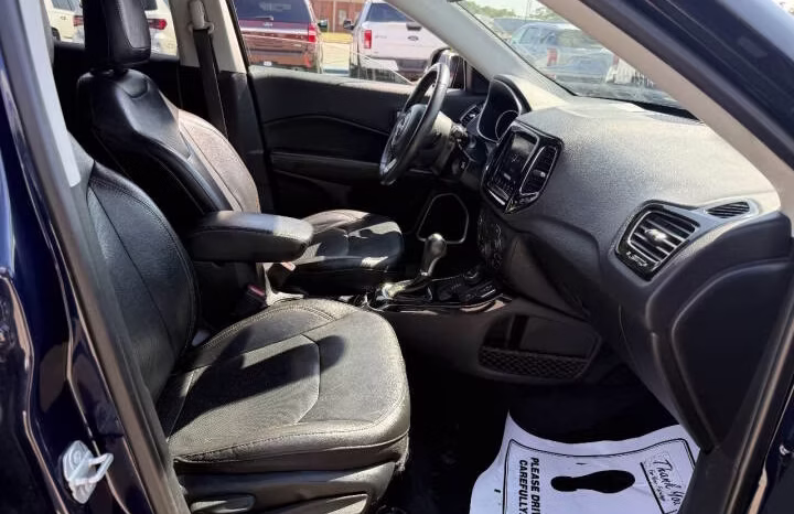 
								2019 Jeep Compass full									