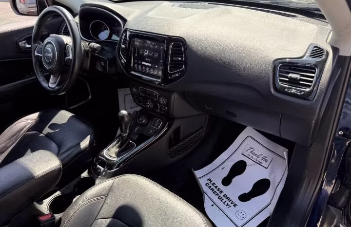 
								2019 Jeep Compass full									