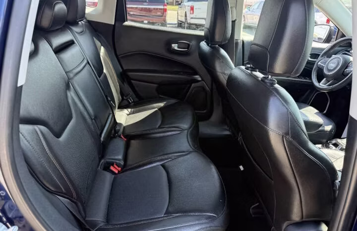 
								2019 Jeep Compass full									
