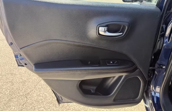 
								2019 Jeep Compass full									