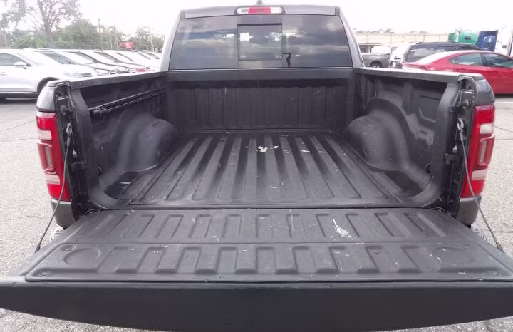 
								2019 Ram 1500 full									