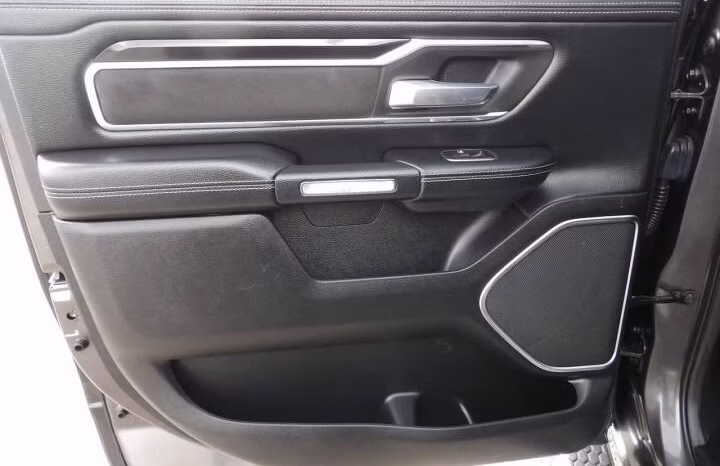 
								2019 Ram 1500 full									