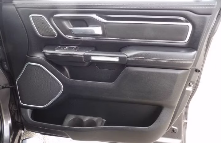 
								2019 Ram 1500 full									