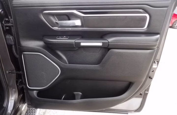 
								2019 Ram 1500 full									