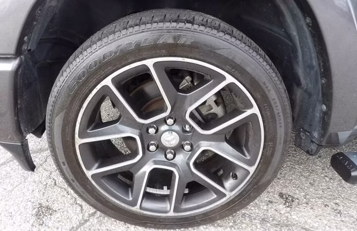 
								2019 Ram 1500 full									