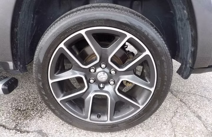 
								2019 Ram 1500 full									