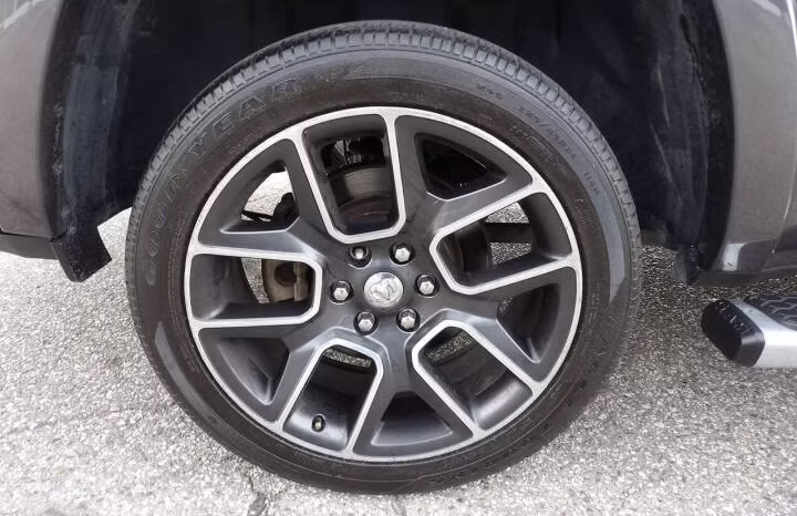 
								2019 Ram 1500 full									