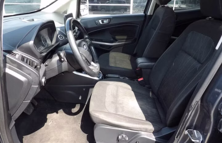 
								2020 Ford EcoSport full									