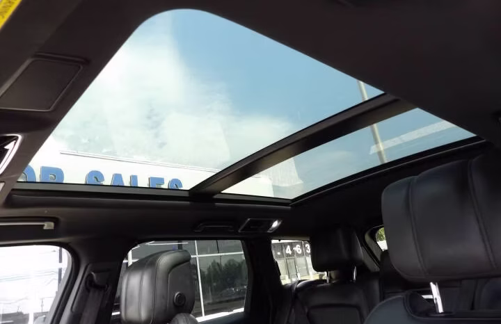 
								2021 Land Rover Range Rover Sport full									